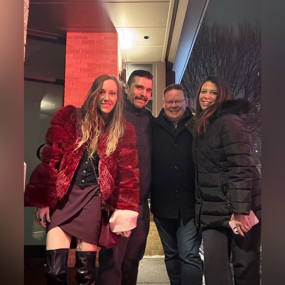 LIVE SHOW ALERT🌈 Like to be notified!! - Picture 3 of 7